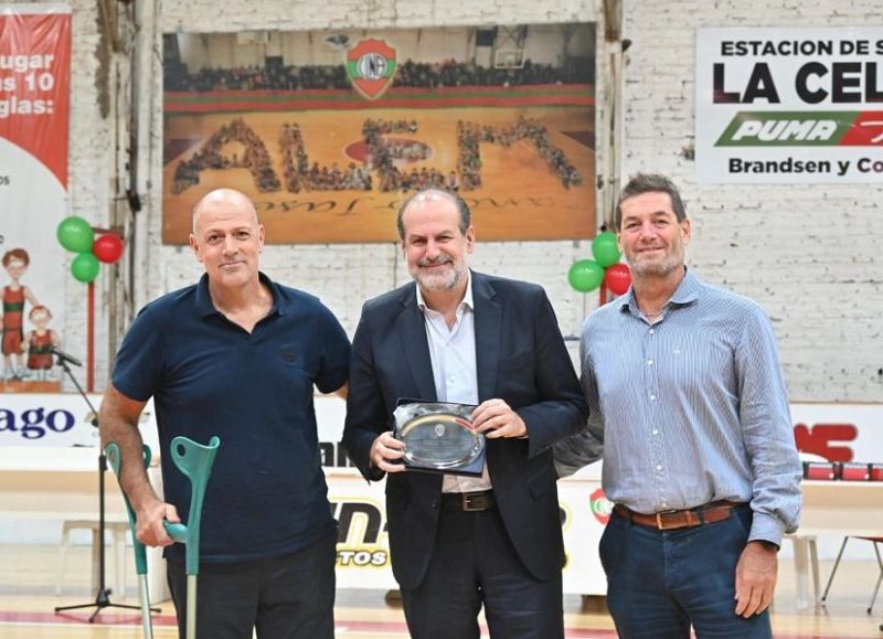 Programa Clubes de Pie: reinauguraron el gimnasio Daniel Lacunza del Club Alem