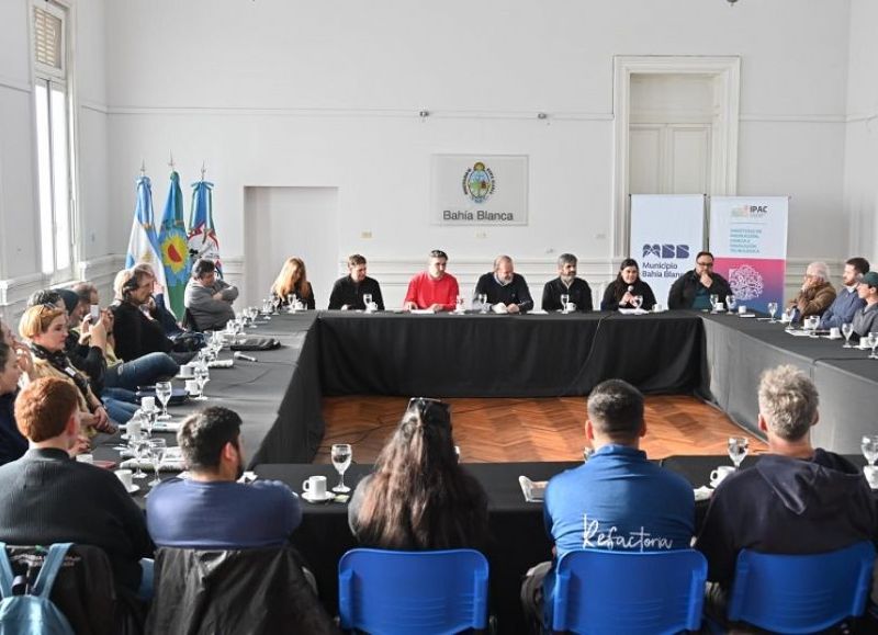 El intendente Federico Susbielles recibió a autoridades del IPAC